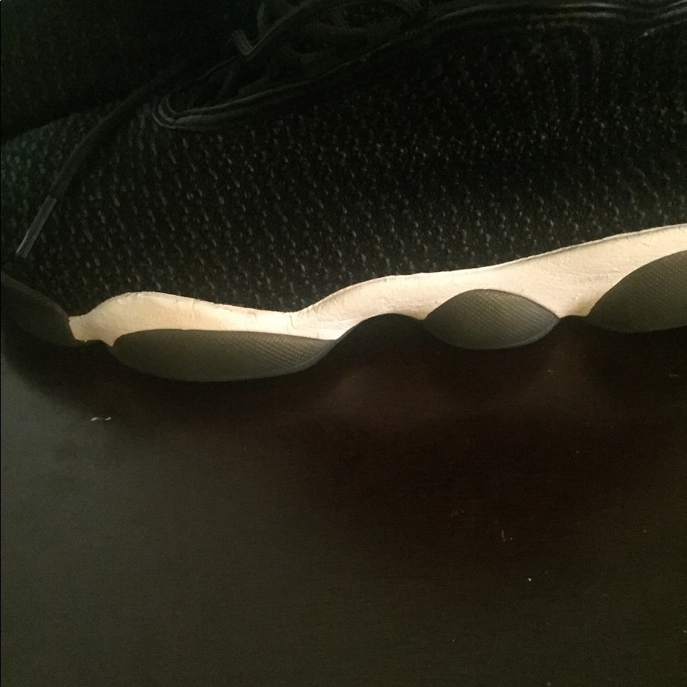 SOLD...Jordan’s Black & White - Picture 5 of 8